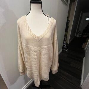 Chic V-Neck Sweater in Cream